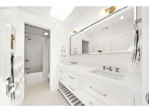 616 Cabana Lane Lake Oswego OR 97034
