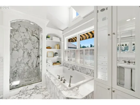 616 Cabana Lane Lake Oswego OR 97034