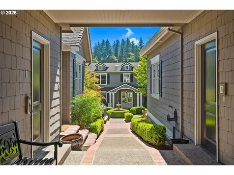 616 Cabana Lane Lake Oswego OR 97034