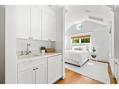 616 Cabana Lane Lake Oswego OR 97034