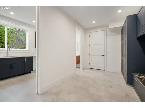 3850 Lake Grove Avenue Lake Oswego OR 97035