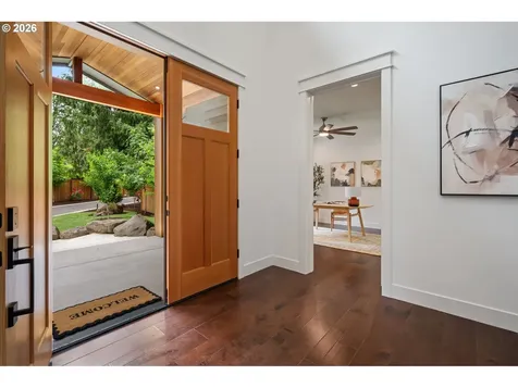 3850 Lake Grove Avenue Lake Oswego OR 97035