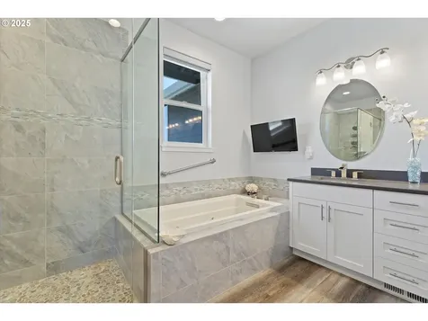 4231 SE Lee Avenue Lincoln City OR 97367
