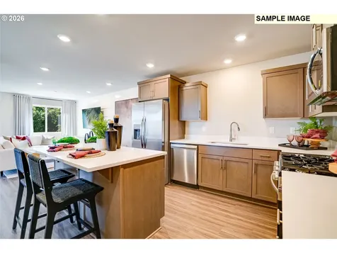 850 Sifuentez Court Woodburn OR 97071
