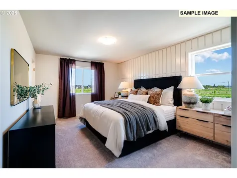 850 Sifuentez Court Woodburn OR 97071