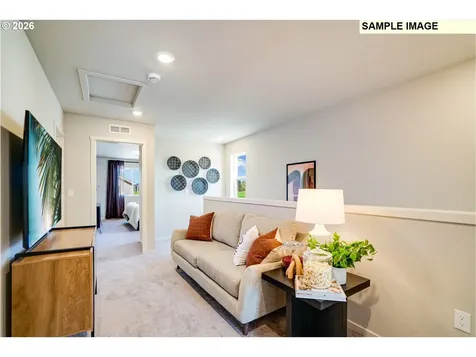 850 Sifuentez Court Woodburn OR 97071
