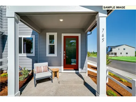 850 Sifuentez Court Woodburn OR 97071