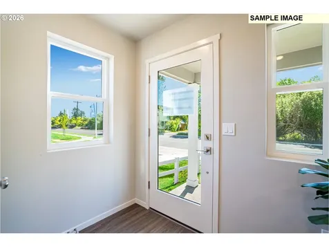 850 Sifuentez Court Woodburn OR 97071