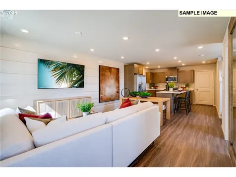 850 Sifuentez Court Woodburn OR 97071