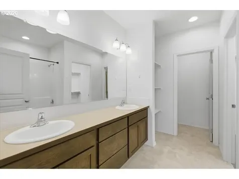 1363 Jefferson Street Independence OR 97351