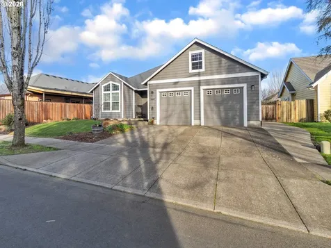 1997 NW Penny Lane Mcminnville OR 97128