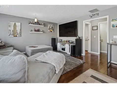11495 SW Elmer Court Tualatin OR 97062