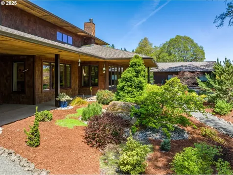 354 Champagne Creek Drive Roseburg OR 97471