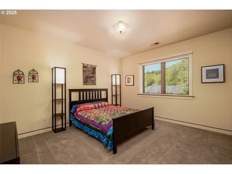 354 Champagne Creek Drive Roseburg OR 97471
