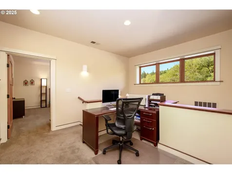 354 Champagne Creek Drive Roseburg OR 97471