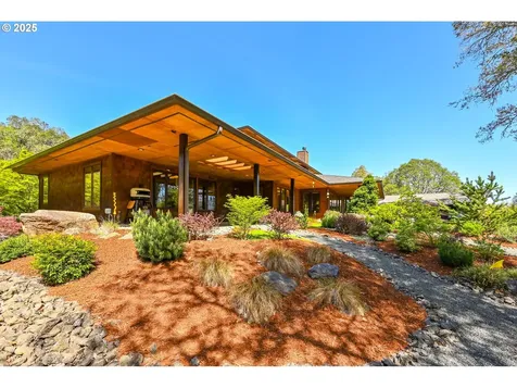 354 Champagne Creek Drive Roseburg OR 97471