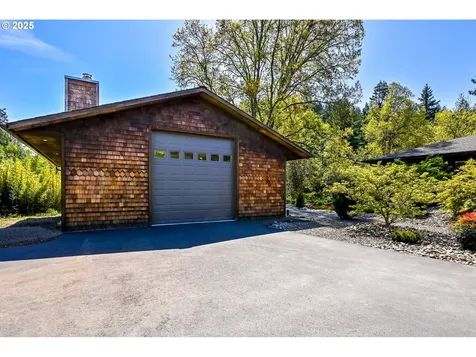 354 Champagne Creek Drive Roseburg OR 97471
