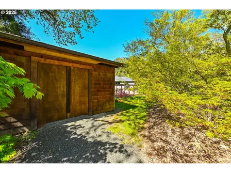 354 Champagne Creek Drive Roseburg OR 97471