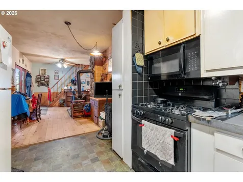 1202 Scoggins Road Underwood WA 98651