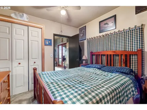 1202 Scoggins Road Underwood WA 98651