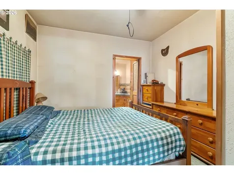 1202 Scoggins Road Underwood WA 98651