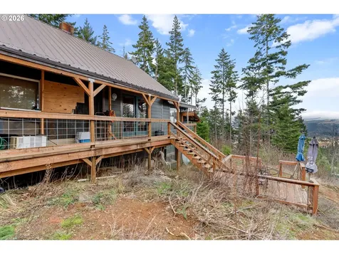 1202 Scoggins Road Underwood WA 98651
