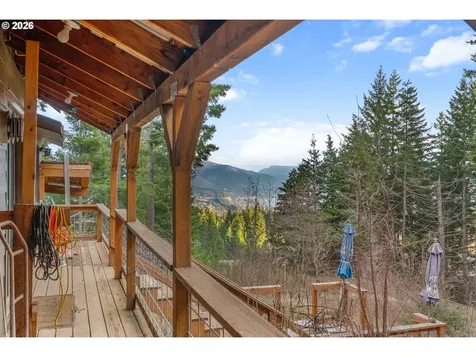 1202 Scoggins Road Underwood WA 98651