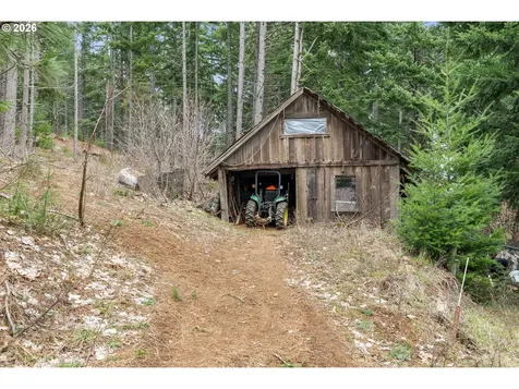 1202 Scoggins Road Underwood WA 98651
