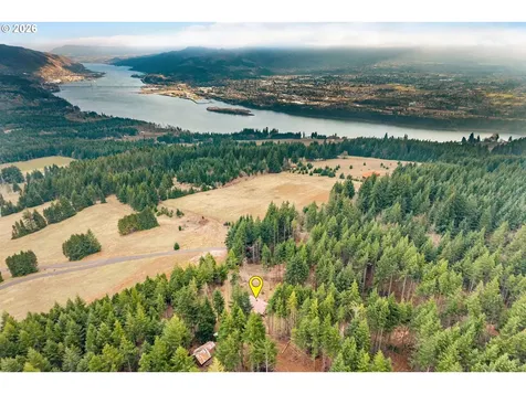1202 Scoggins Road Underwood WA 98651