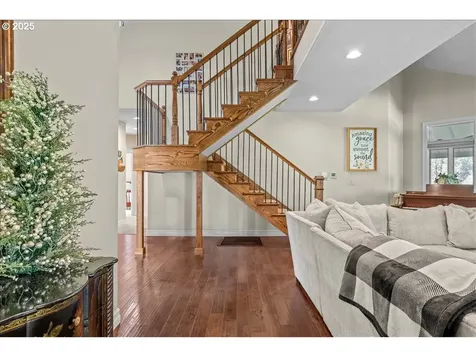 39889 Mcdowell Creek Drive Lebanon OR 97355