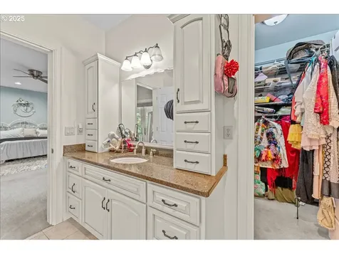 39889 Mcdowell Creek Drive Lebanon OR 97355