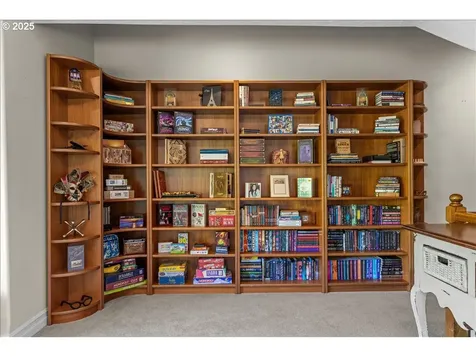 39889 Mcdowell Creek Drive Lebanon OR 97355