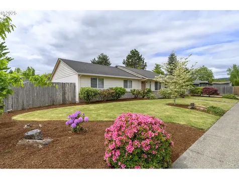2042 SW Sesame Street Mcminnville OR 97128