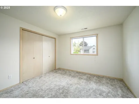 2042 SW Sesame Street Mcminnville OR 97128