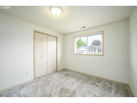 2042 SW Sesame Street Mcminnville OR 97128
