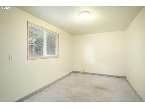 2042 SW Sesame Street Mcminnville OR 97128