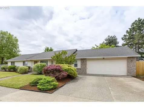2042 SW Sesame Street Mcminnville OR 97128