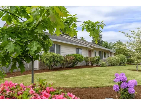 2042 SW Sesame Street Mcminnville OR 97128