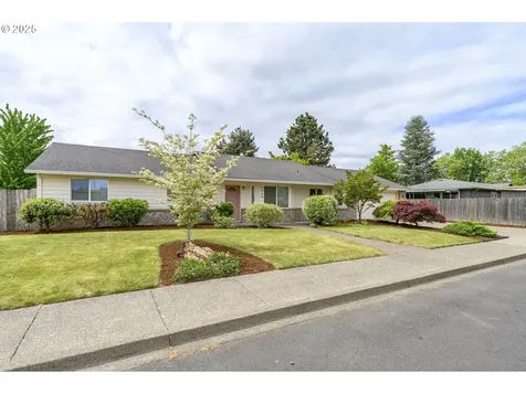 2042 SW Sesame Street Mcminnville OR 97128