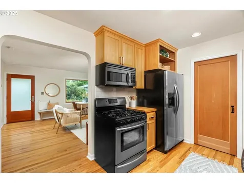 4525 NE Jarrett Street Portland OR 97218