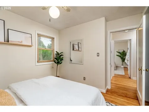 4525 NE Jarrett Street Portland OR 97218