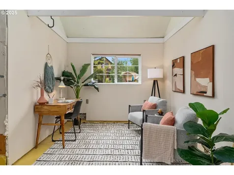 4525 NE Jarrett Street Portland OR 97218