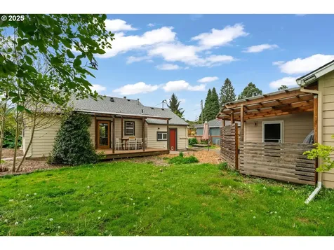 4525 NE Jarrett Street Portland OR 97218