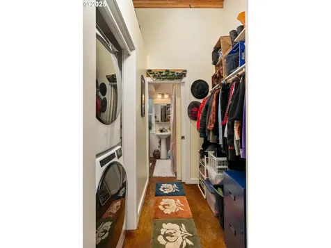 4525 NE Jarrett Street Portland OR 97218