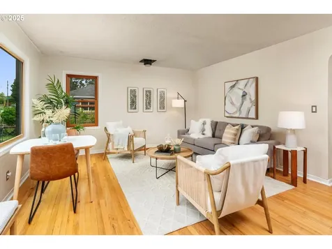 4525 NE Jarrett Street Portland OR 97218