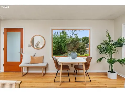 4525 NE Jarrett Street Portland OR 97218
