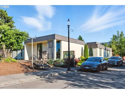 400 NE Roberts Avenue Gresham OR 97030