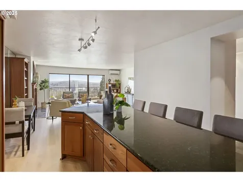2309 SW 1st Avenue Portland OR 97201