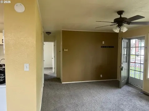 830 S 7th Street Cottage Grove OR 97424