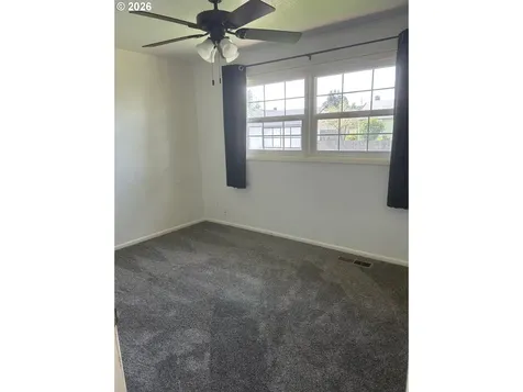 830 S 7th Street Cottage Grove OR 97424